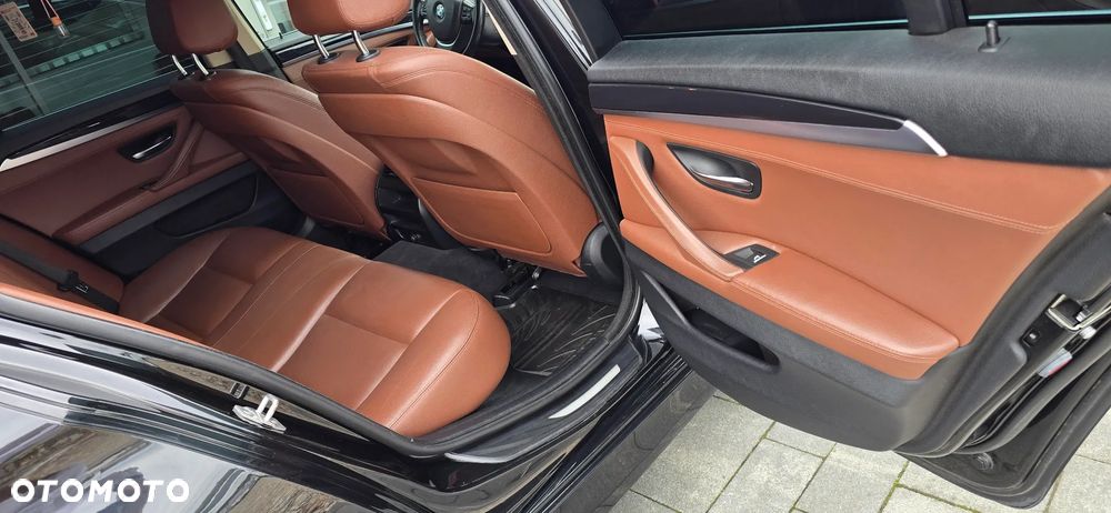 BMW Seria 5 520d - 13