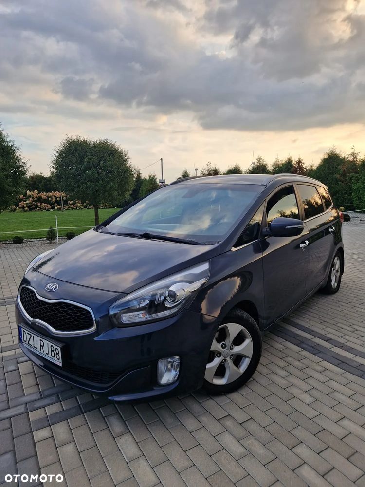 Kia Carens 1.7 CRDi M - 2