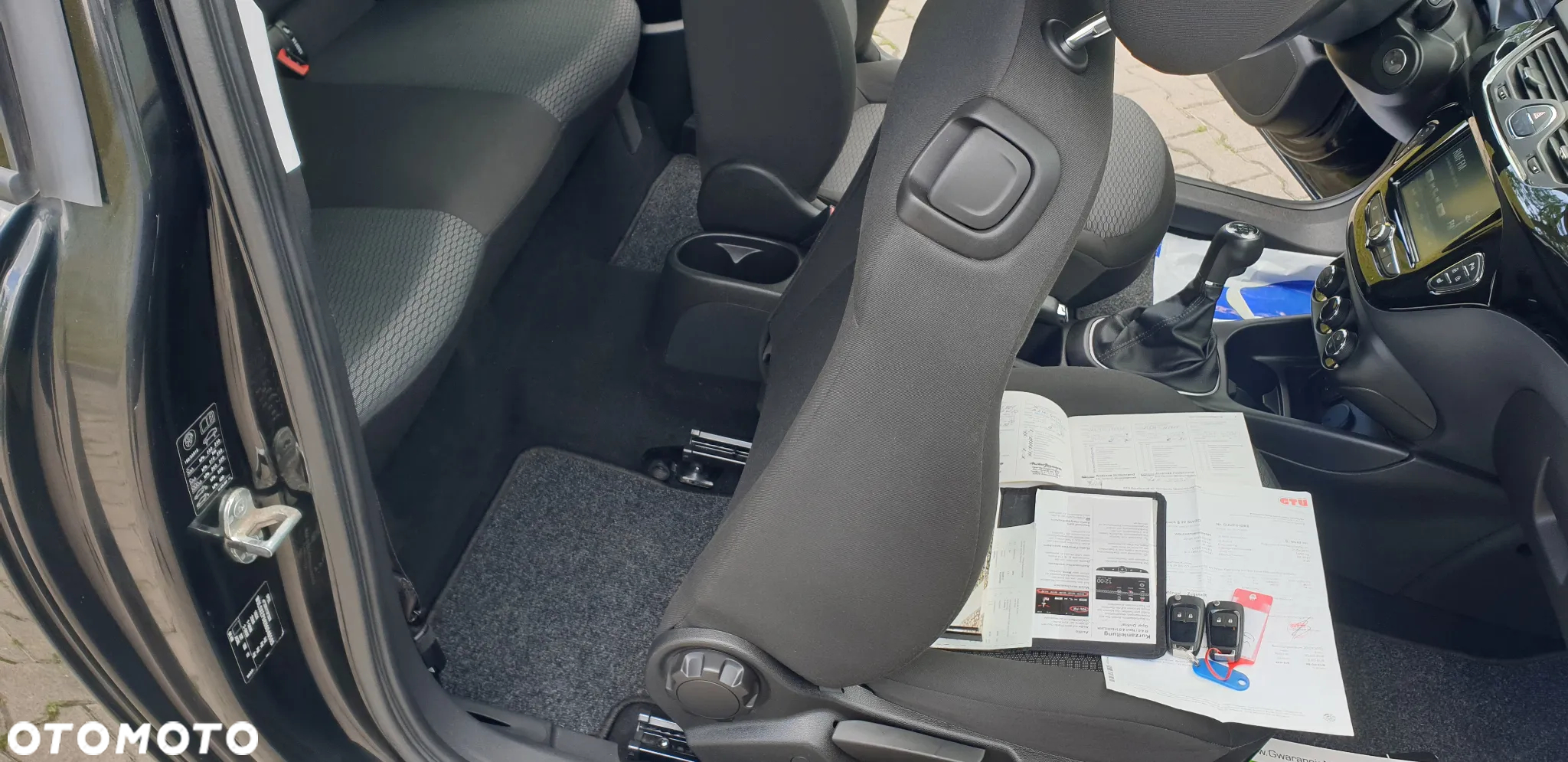 Opel Corsa 1.0 T Cosmo EcoFLEX S&S - 24