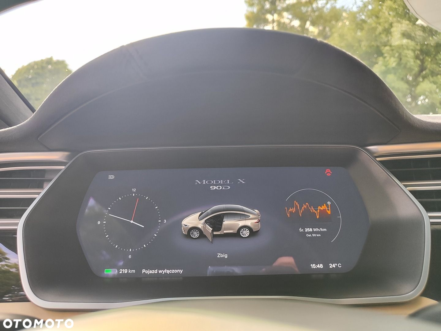 Tesla Model X 90 D - 29