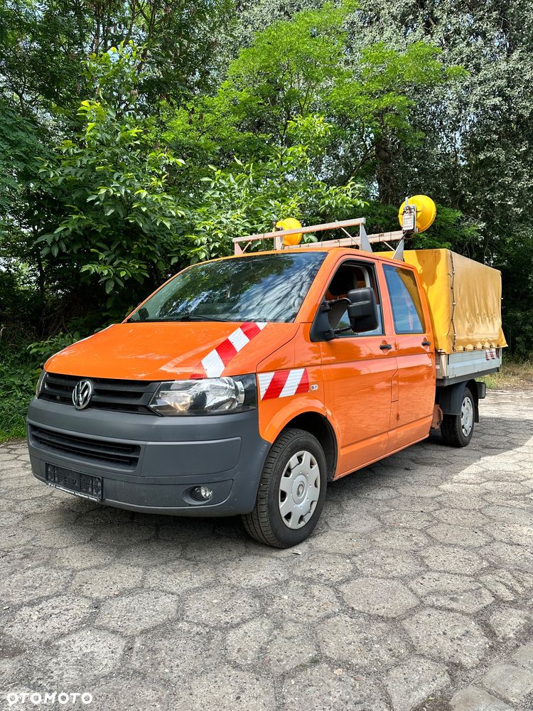 Volkswagen Transporter - 1
