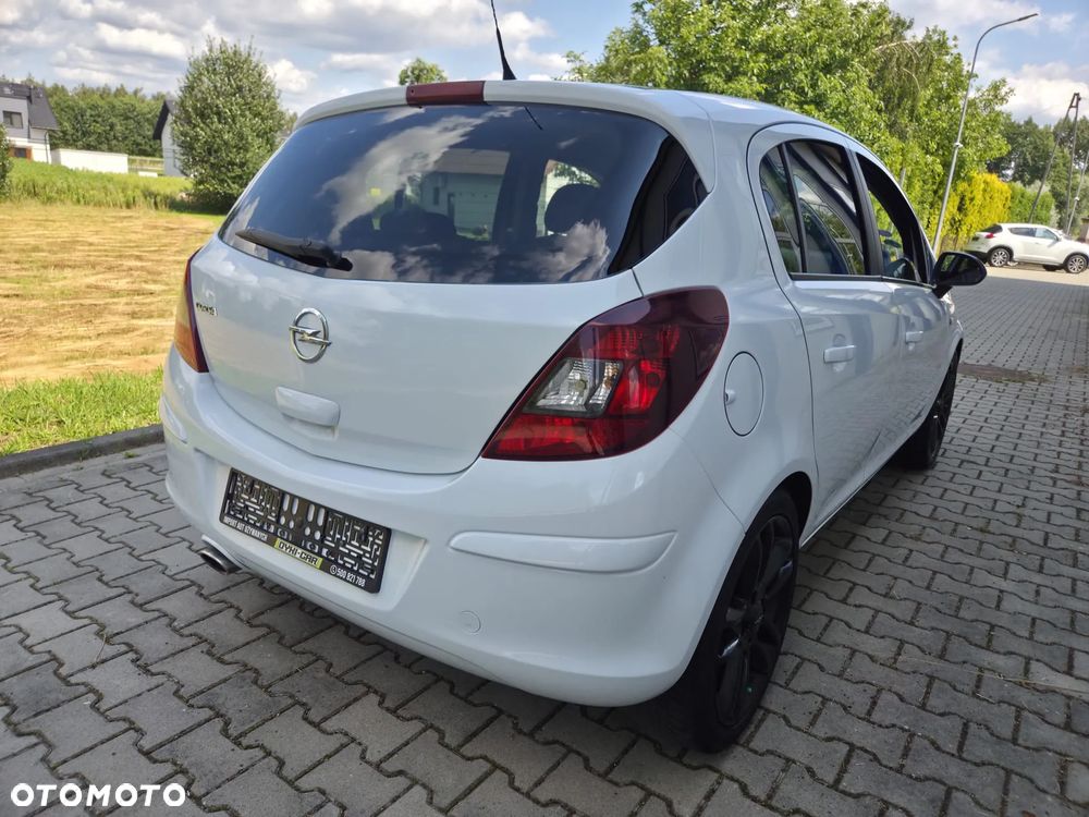 Opel Corsa 1.4 16V Sport - 3