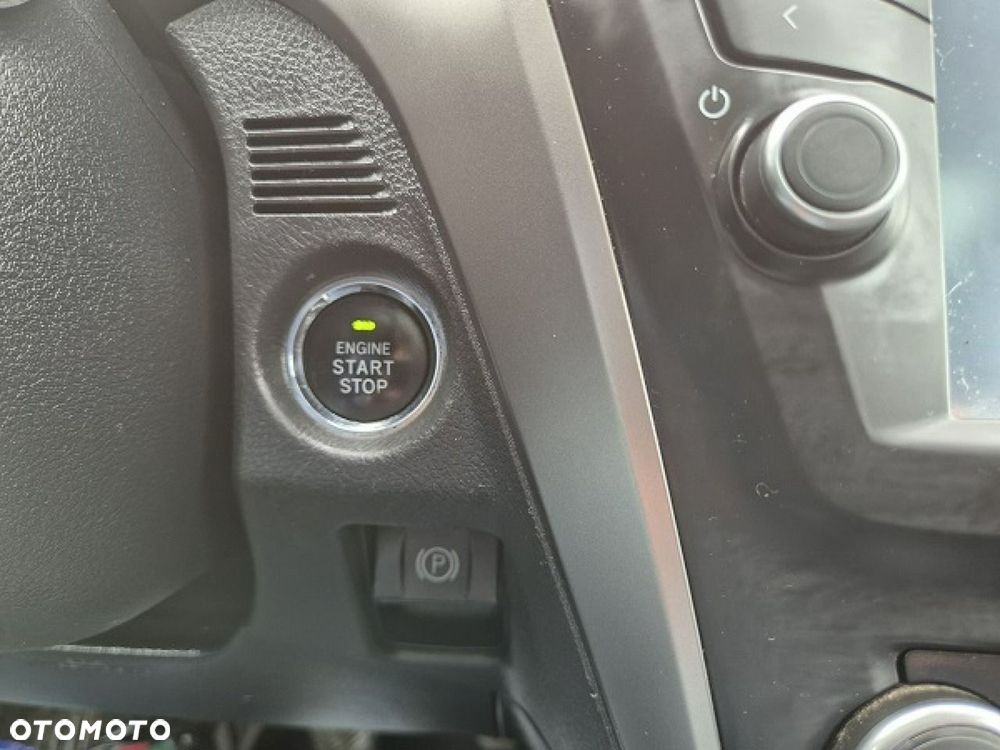 Toyota Avensis - 31