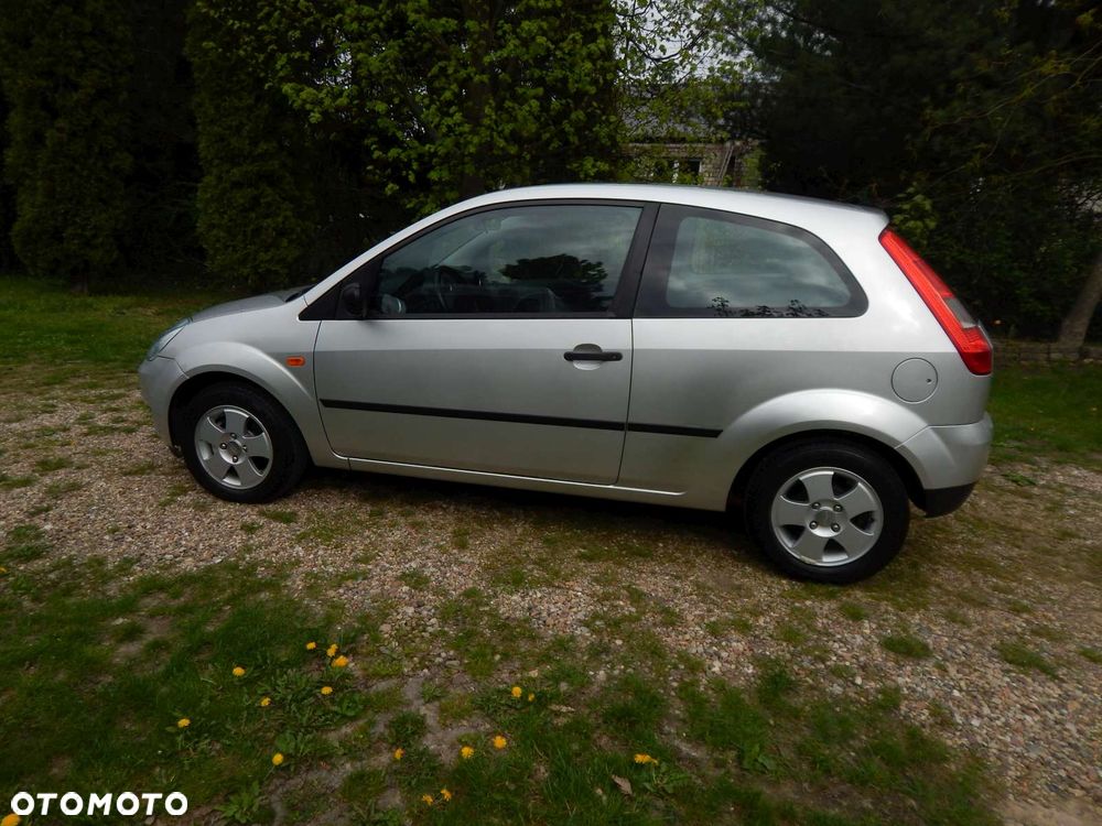 Ford Fiesta 1.25 Trend - 9
