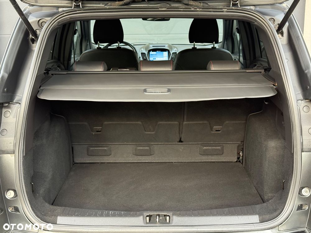 Ford Kuga 2.0 TDCi 2x4 ST-Line - 21
