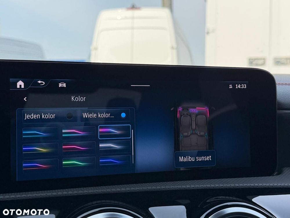 Mercedes-Benz CLA - 33