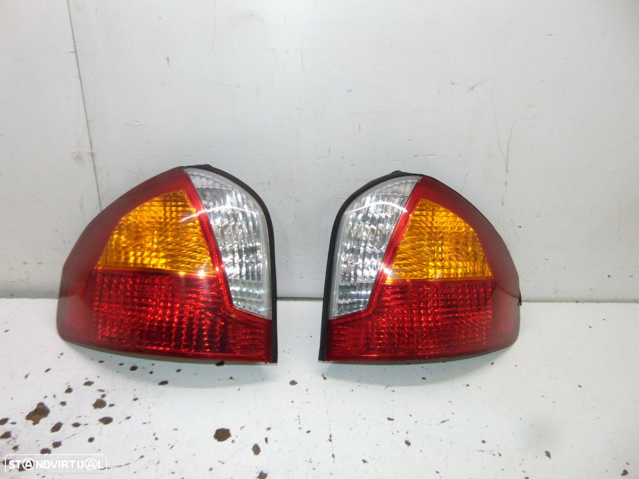 Hyundai Santa Fé farolins - 1