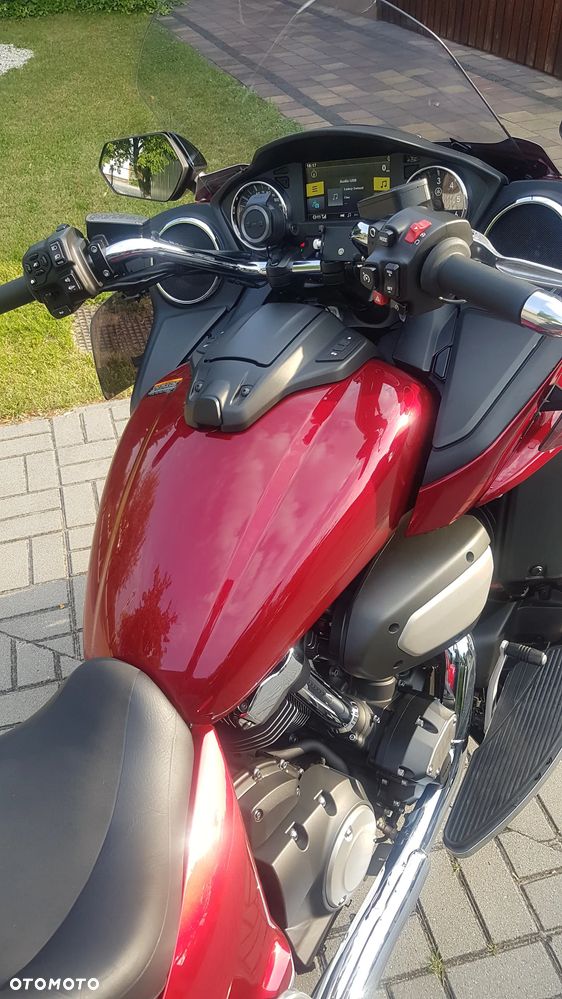 Yamaha Venture - 8