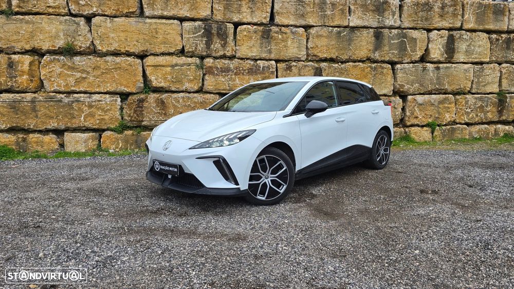 MG MG4 64 kWh Luxury - 1