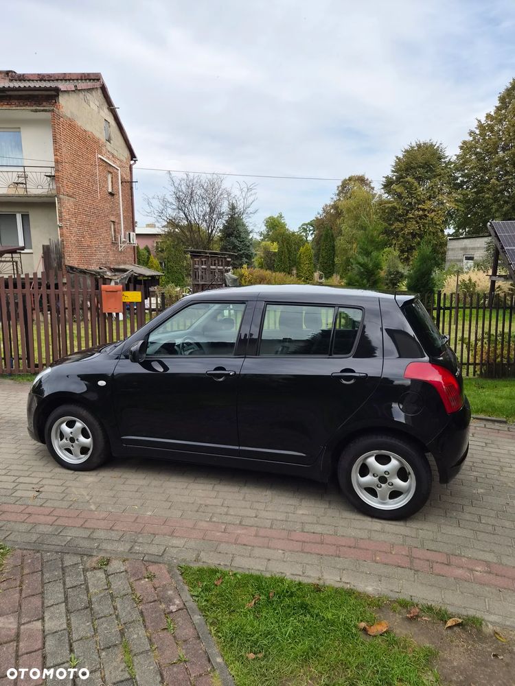 Suzuki Swift - 10