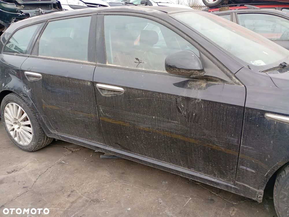 ALFA ROMEO 159 2.4 JTDM LAMPA PRZÓD PRZEDNIA PRAWA LEWA EU - 4