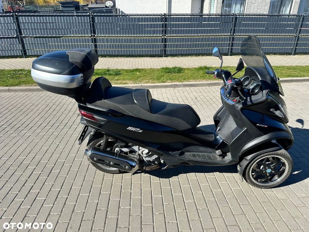 Piaggio MP-3 - 2