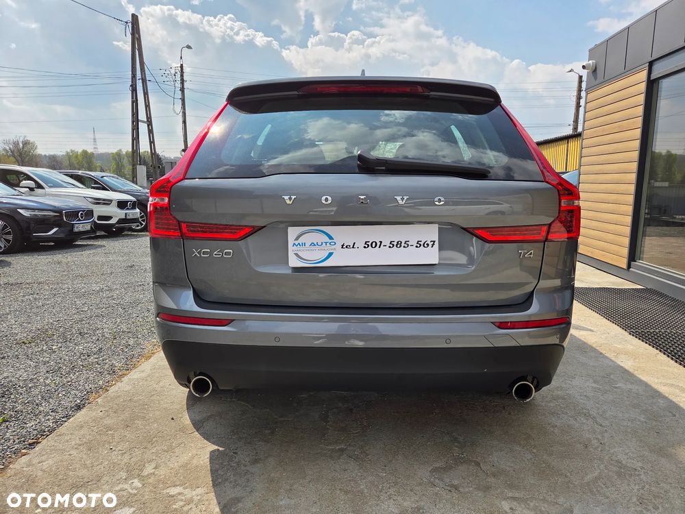 Volvo XC 60 T4 Momentum - 10