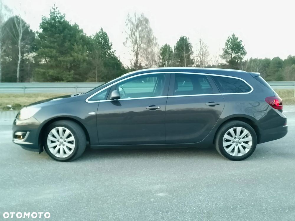 Opel Astra 1.6 CDTI DPF ecoFLEX TourerStart/Stop Exklusiv - 12