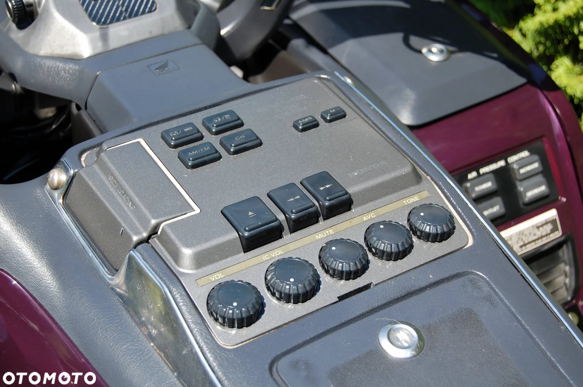 Honda GL - 9