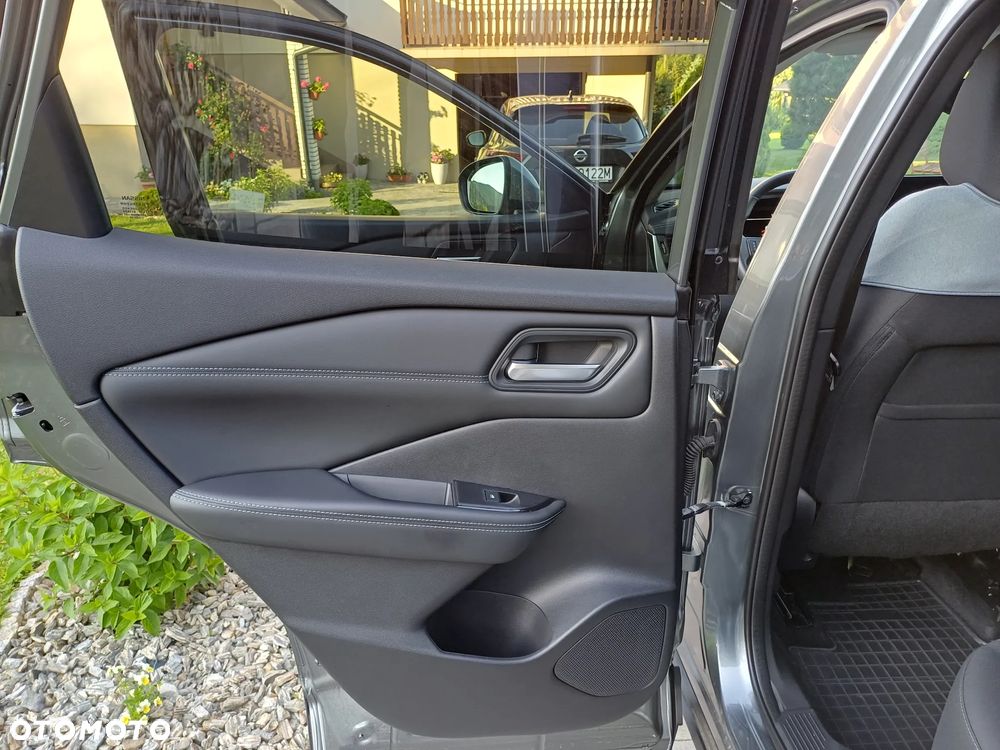 Nissan Qashqai 1.3 DIG-T MHEV N-Connecta - 23