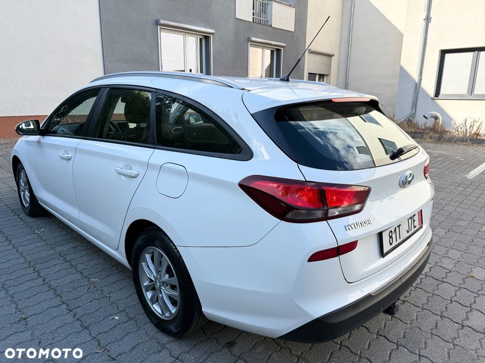 Hyundai i30 1.0 T-GDI YES - 6