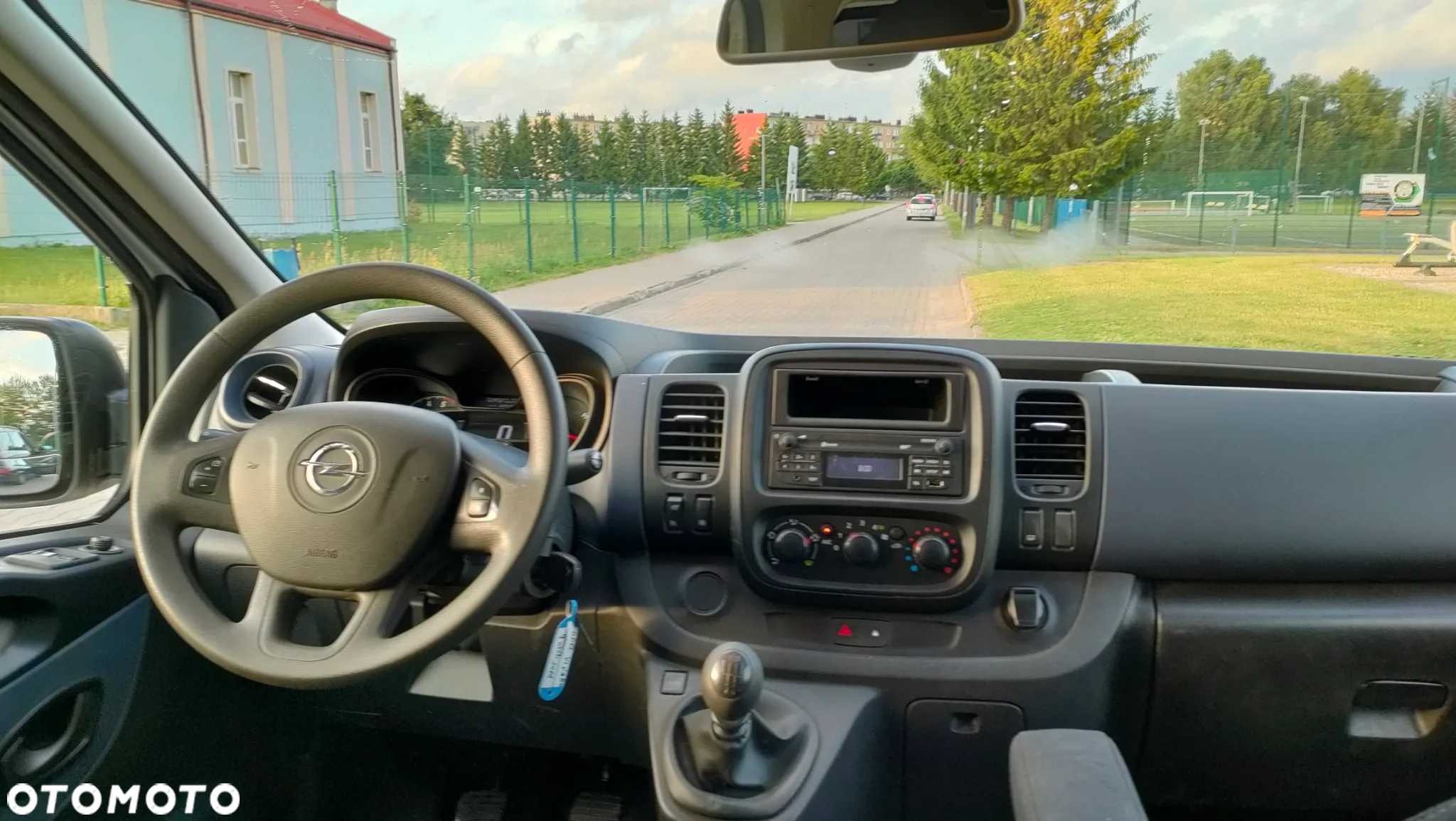 Opel Vivaro 1.6 D (CDTI) L2H1 - 10