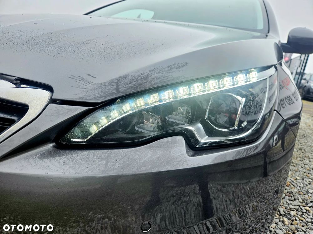 Peugeot 308 1.6 BlueHDi Active S&S EAT6 - 36