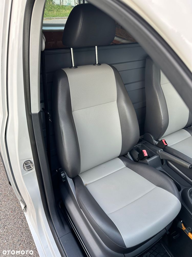 Volkswagen Caddy - 20