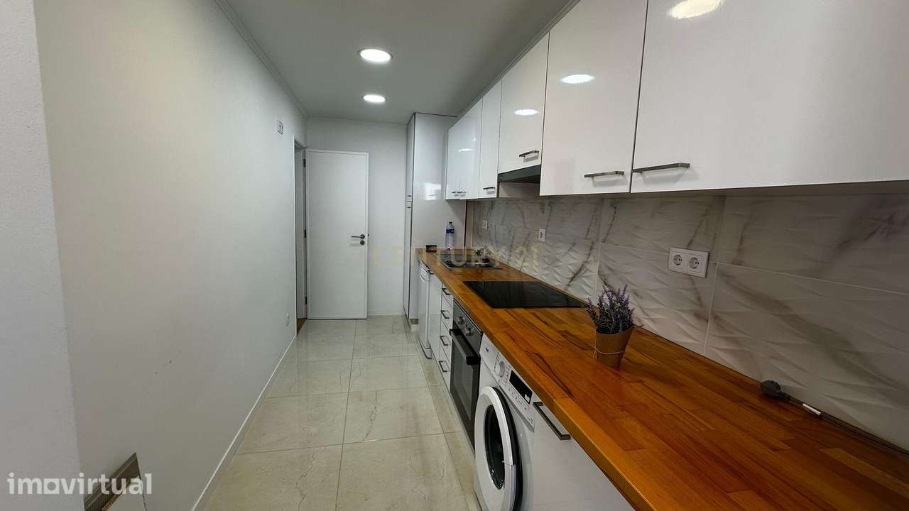 Apartamento T1+1  na Venteira - Grande imagem: 2/12