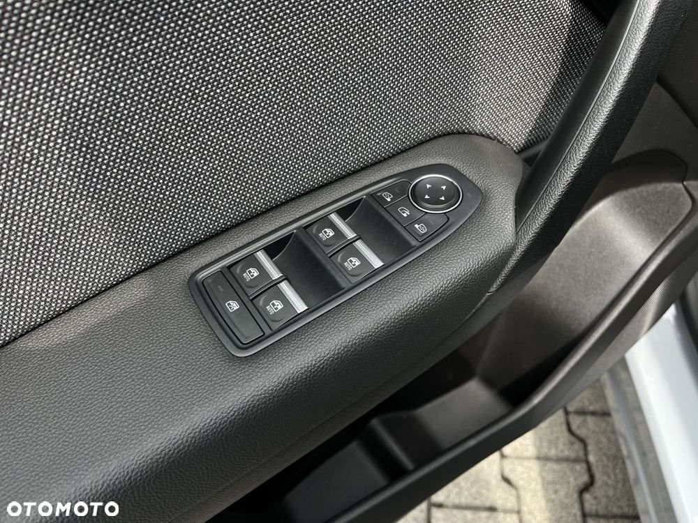 Renault Captur 1.0 TCe Techno - 21