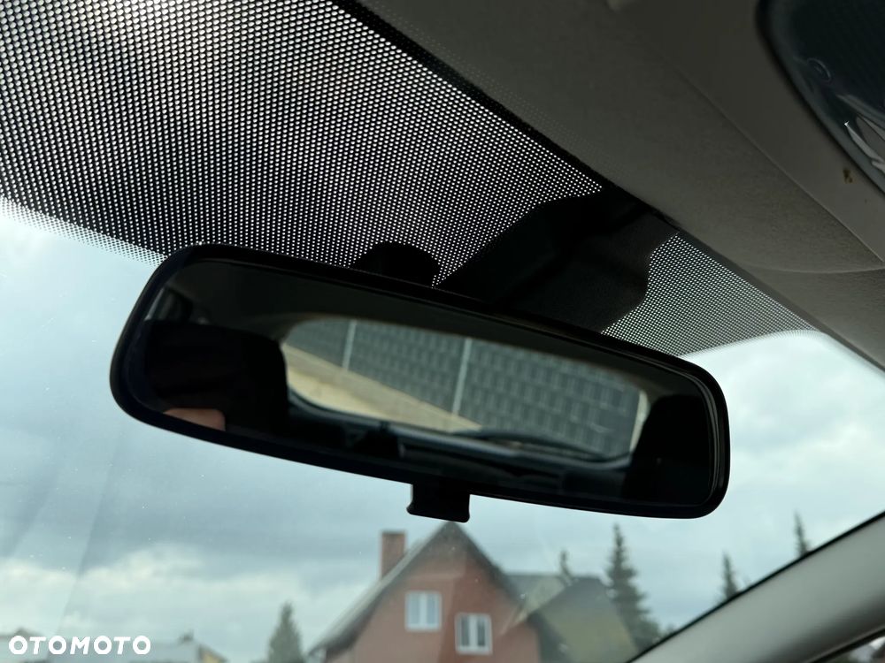 Ford Fiesta 1.5 TDCi SYNC Edition - 31