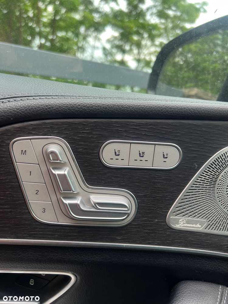Mercedes-Benz GLE - 27