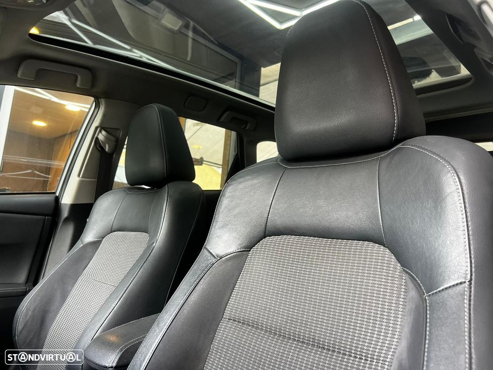 Toyota Auris Touring Sports 1.6 D-4D Exclusive+Navi - 9