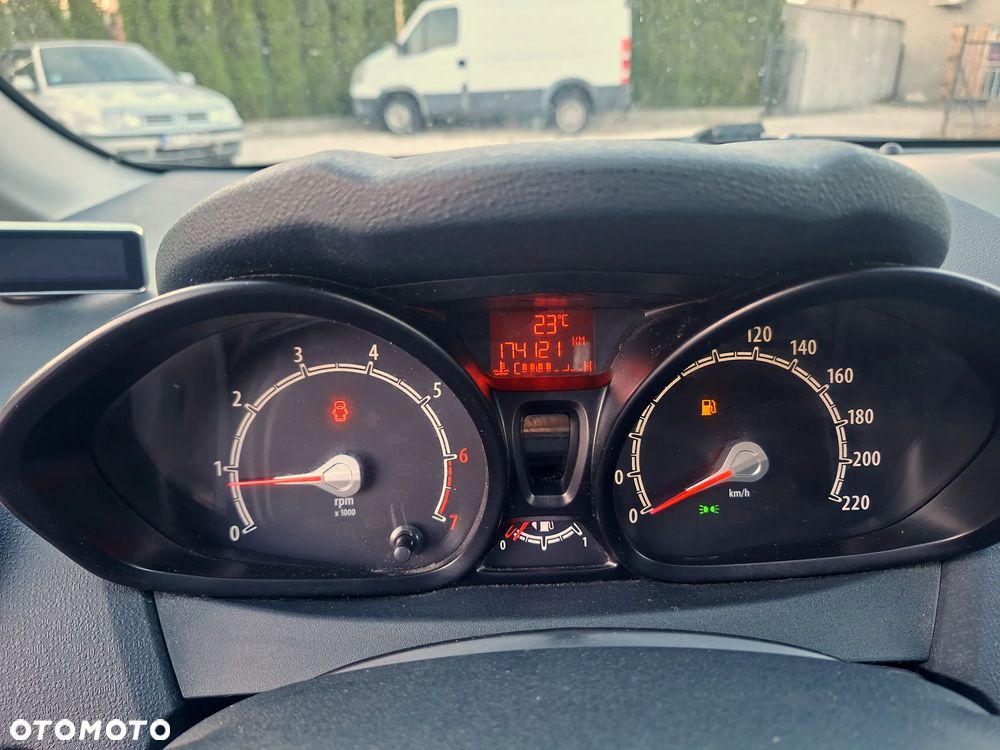 Ford Fiesta 1.25 Ambiente - 5