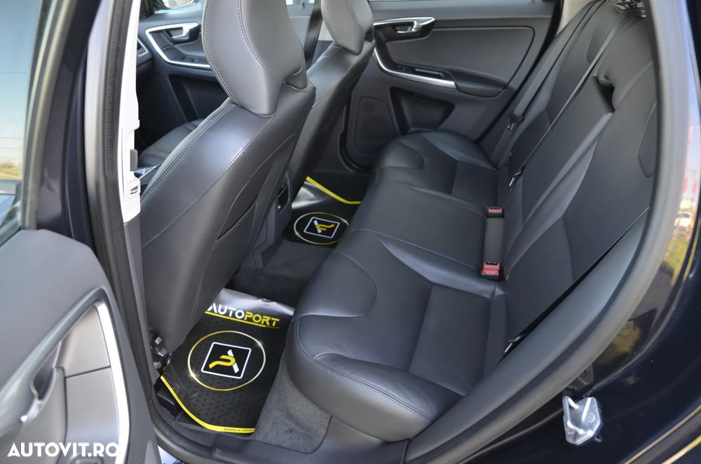 Volvo XC 60 D3 Summum - 13