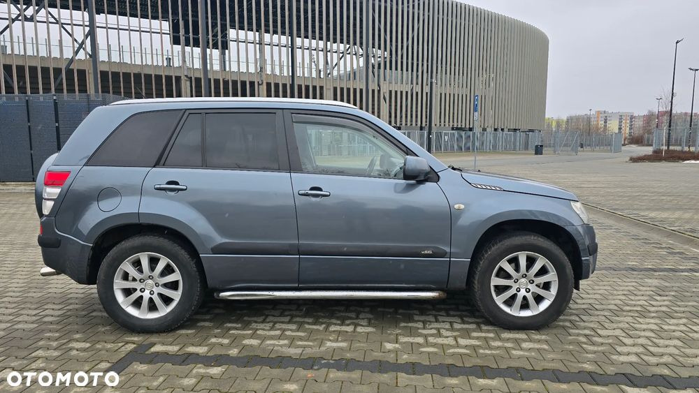 Suzuki Grand Vitara 1.9 DDiS Club DPF - 4