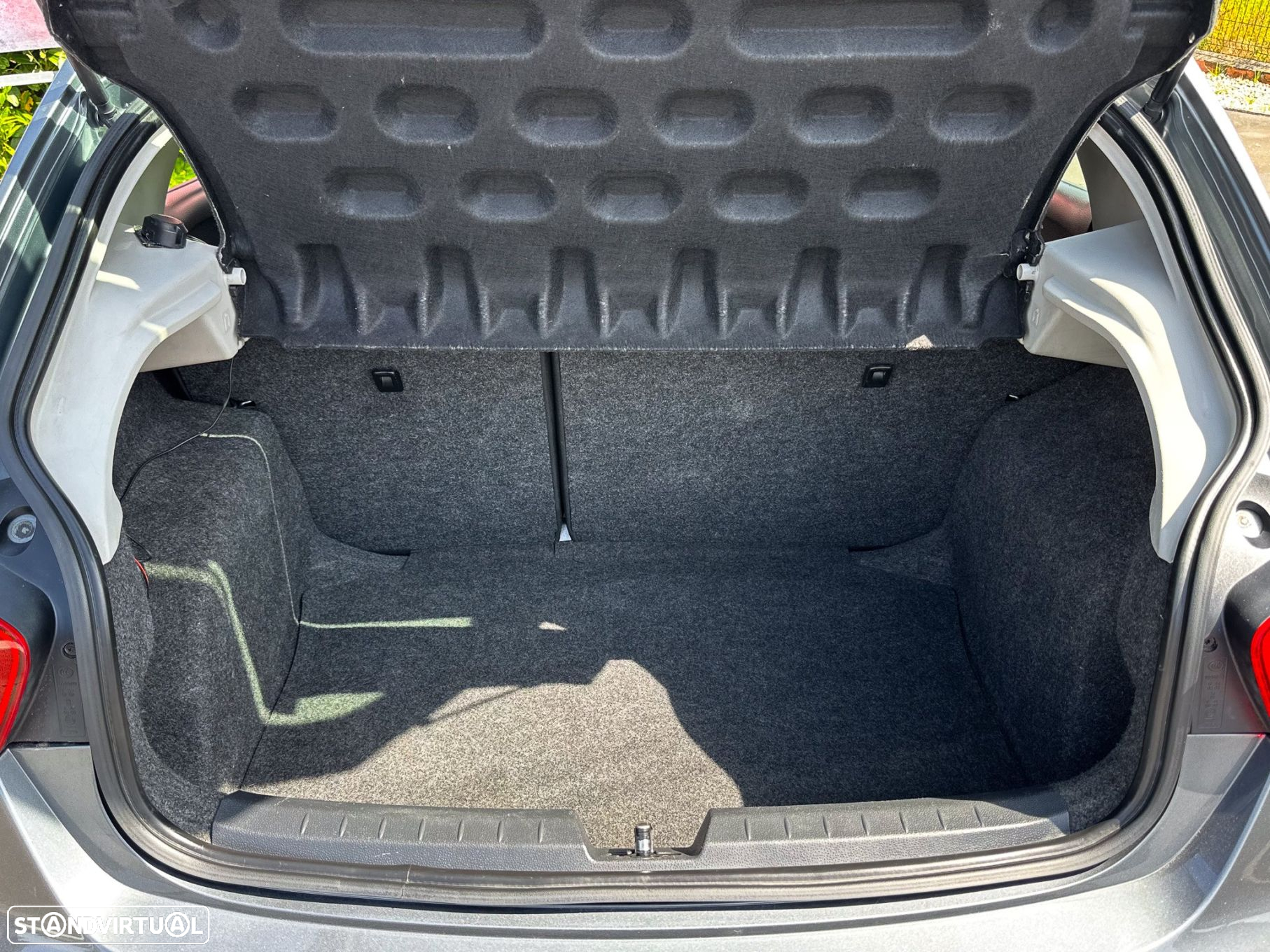 SEAT Ibiza 1.2 TDi Reference - 11