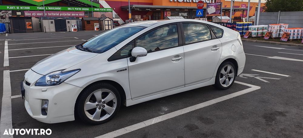 Toyota Prius - 1