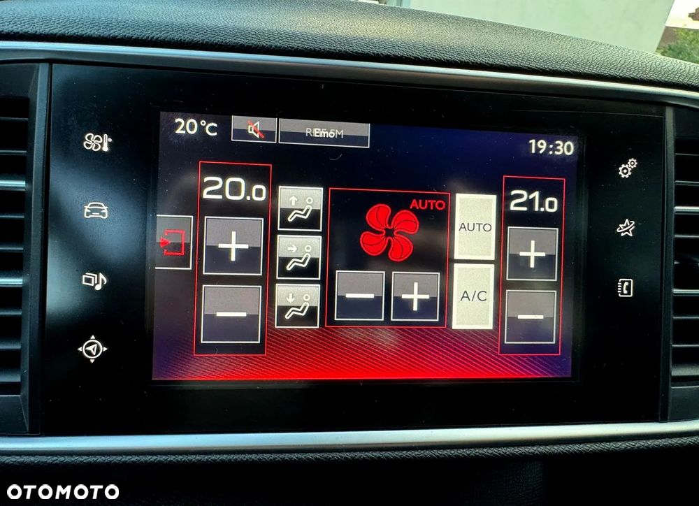 Peugeot 308 BlueHDi FAP 150 Stop&Start GT-Line Edition - 32