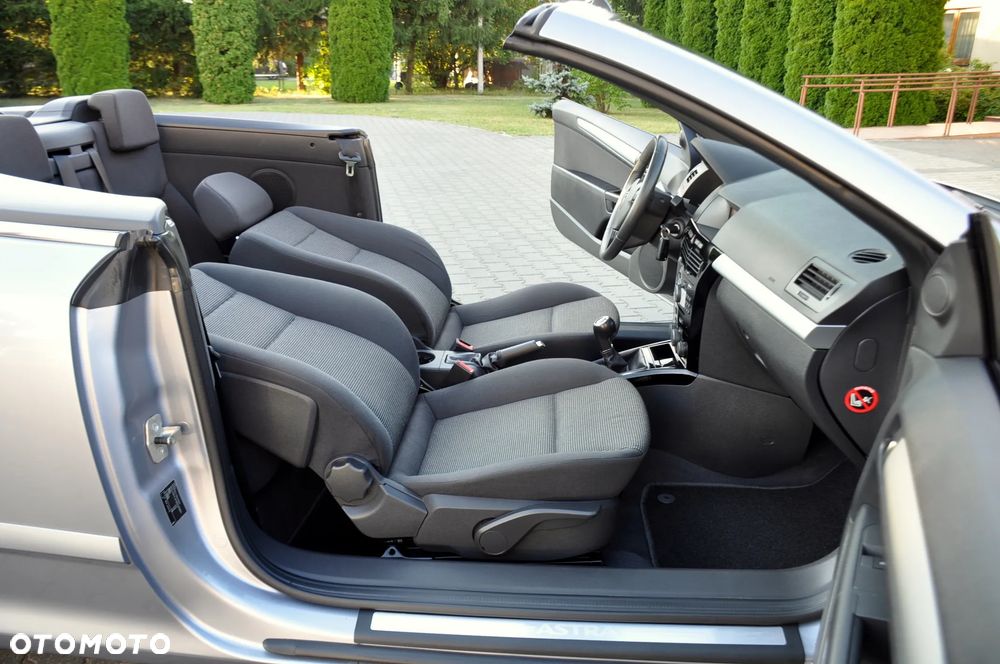 Opel Astra 1.6 Edition 111 Jahre - 25