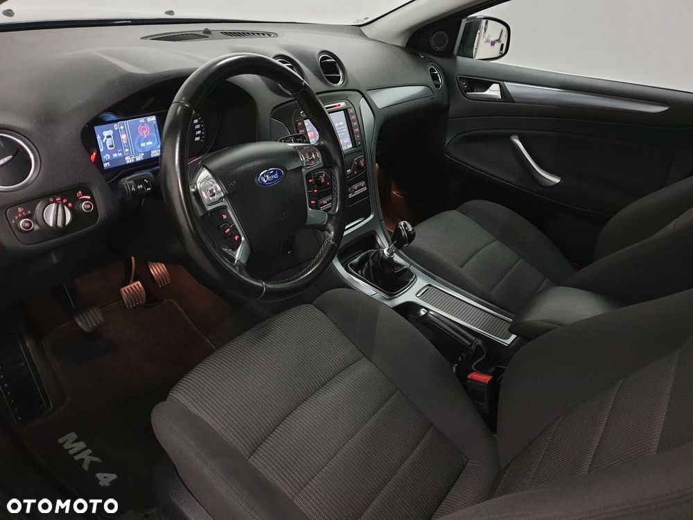 Ford Mondeo SW 2.0 TDCi Titanium - 37