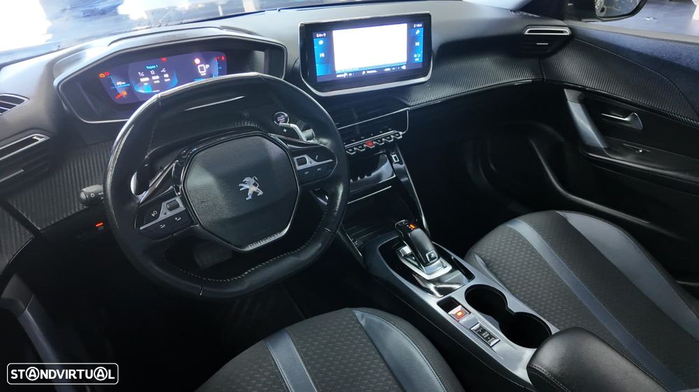 Peugeot 2008 - 6
