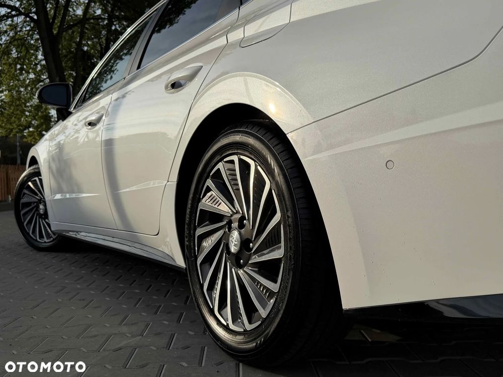 Hyundai Sonata - 6