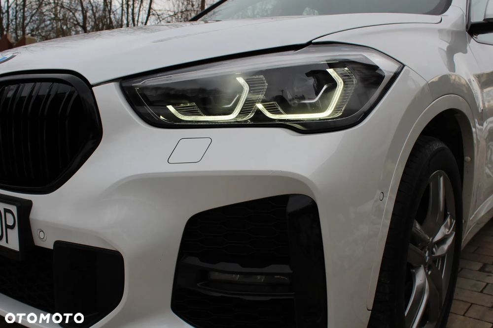 BMW X1 xDrive20i M Sport - 11