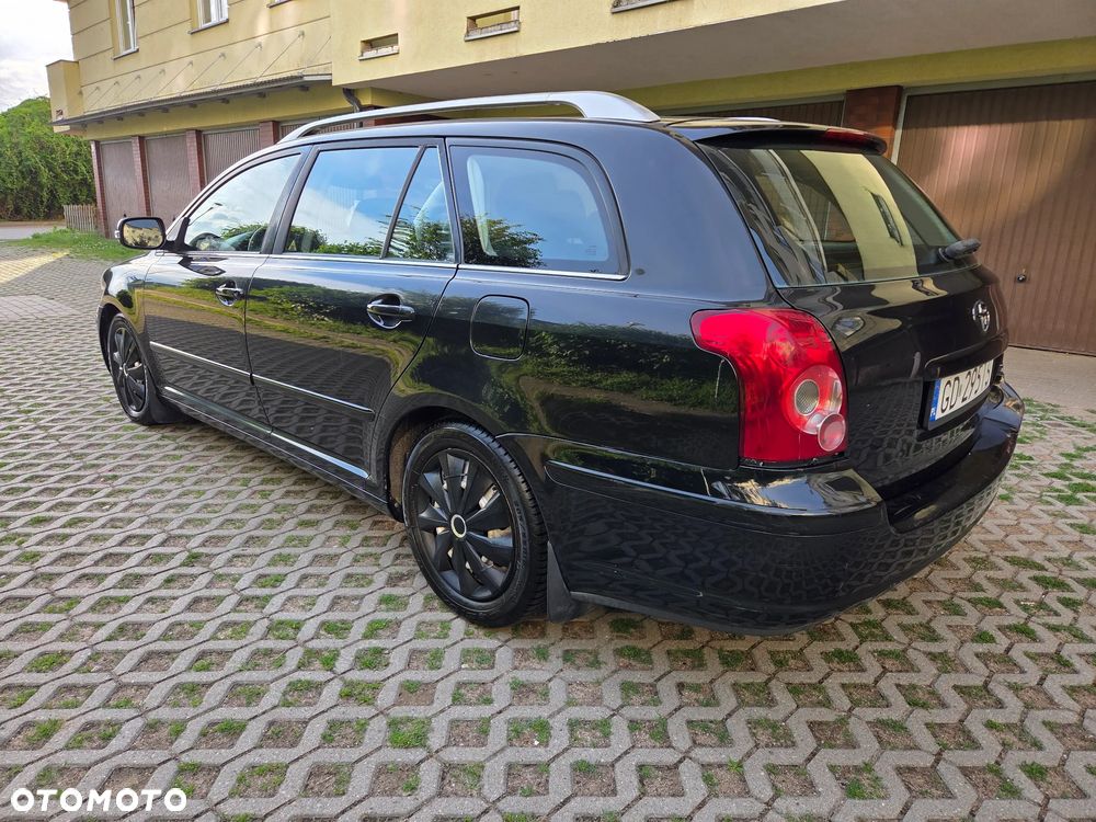 Toyota Avensis 2.0 D-4D Sol - 14