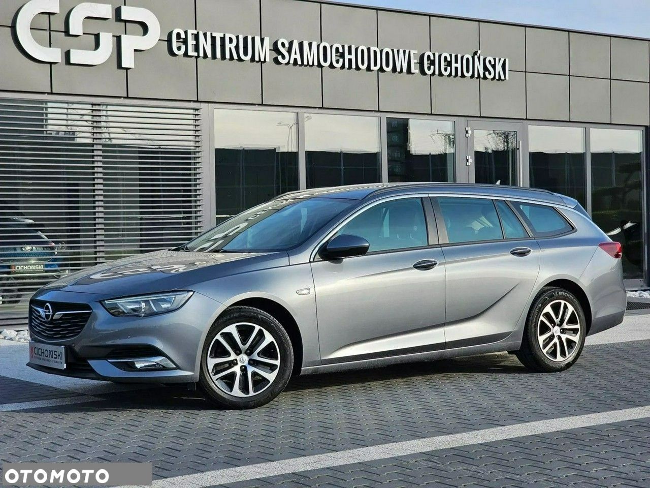 Opel Insignia - 1
