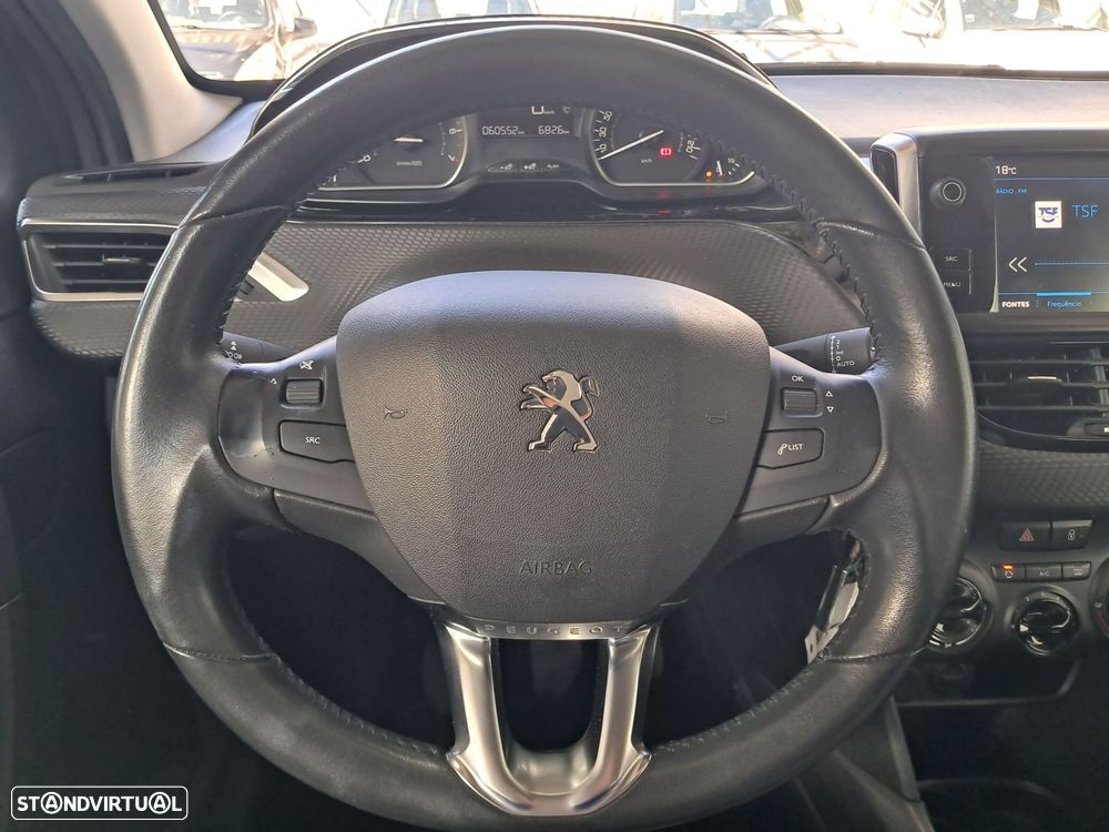 Peugeot 2008 1.2 PureTech Allure - 7