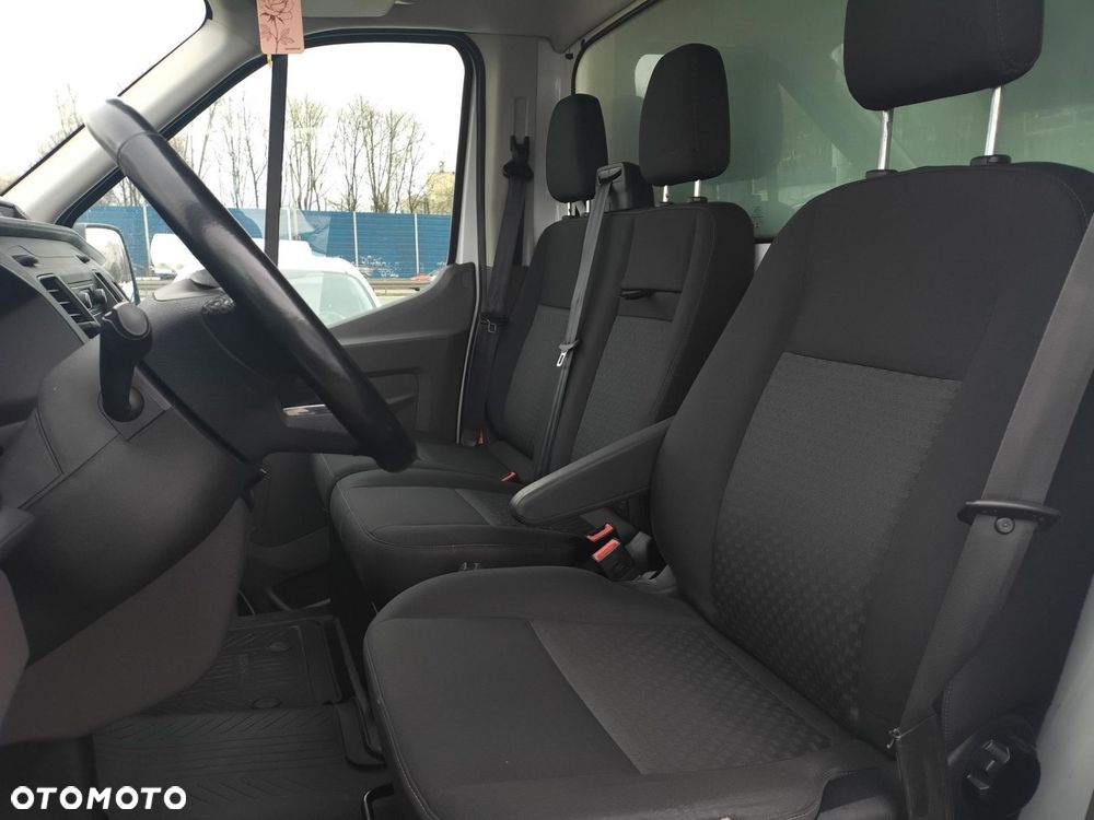 Ford Transit - 22