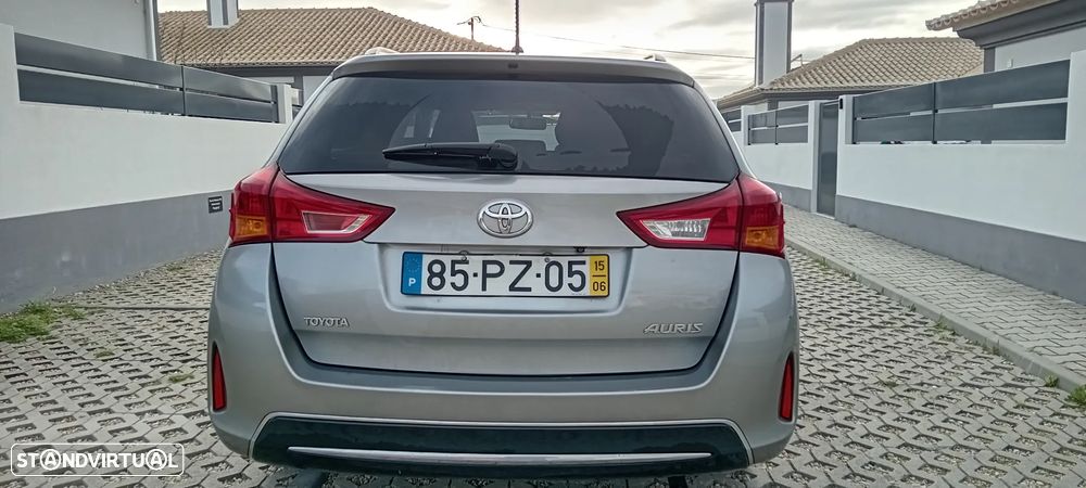 Toyota Auris Touring Sports - 8