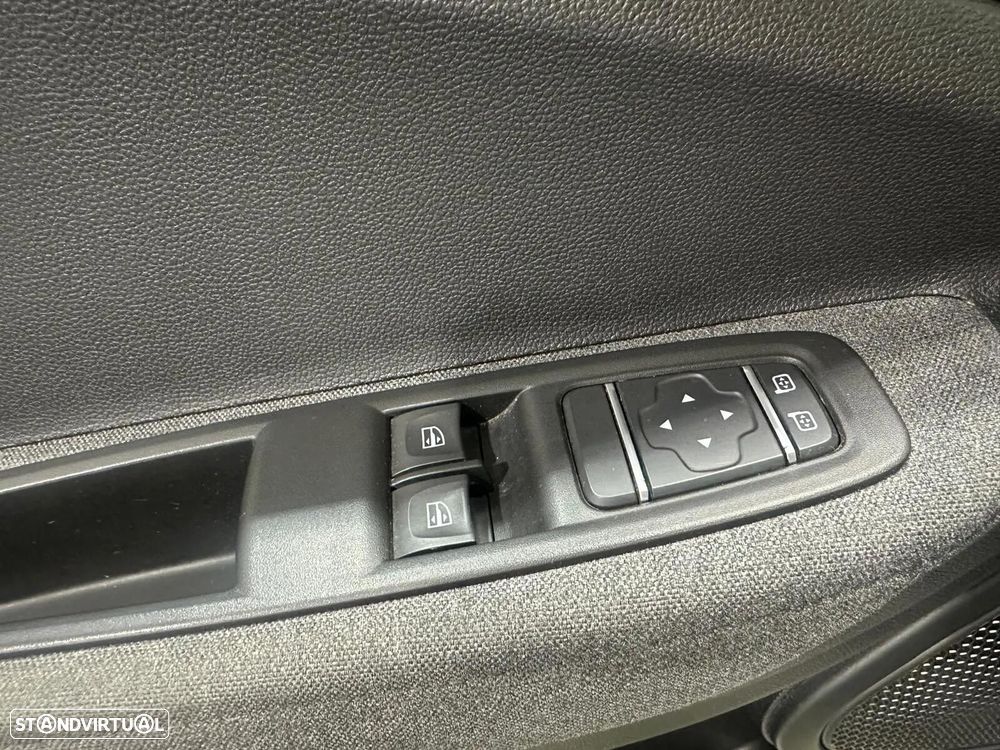 Renault Zoe (c/ Bateria) Intens 50 - 41