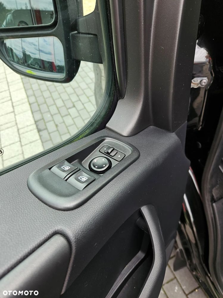 Renault Master L2H2 2.3dCi 136KM - 28
