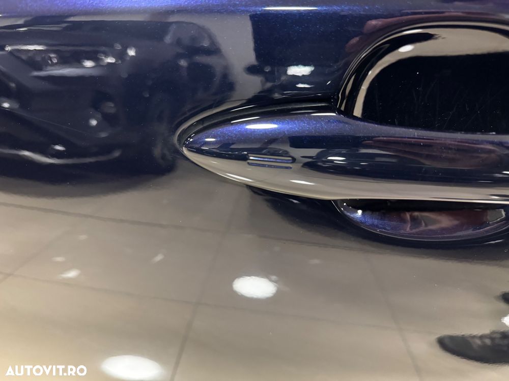 Toyota Corolla 1.8 Hybrid Business Edition - 31