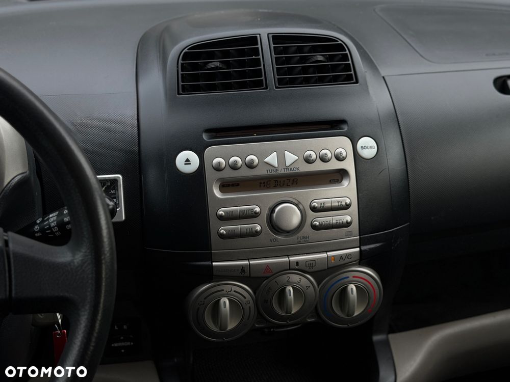 Daihatsu Sirion 1.0 CooLine - 14