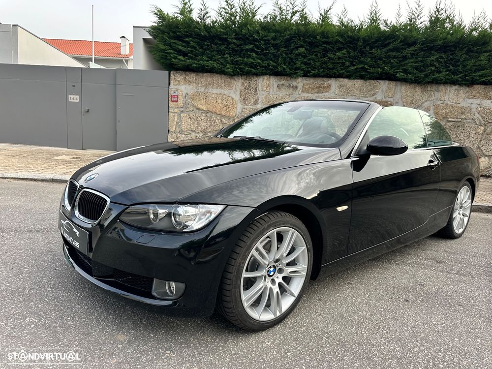BMW 320 i Cabrio Auto - 23